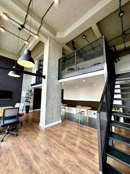 Bogota Sky Loft - Laundry-Coworking-Wifi - 5 Stars