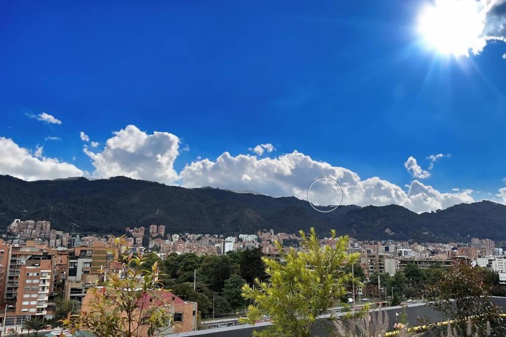 Bogota Sky Loft - Laundry-Coworking-Wifi - 5 Stars