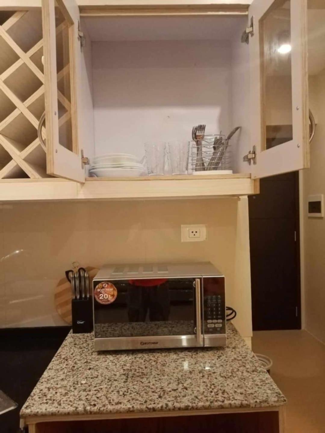 Peaceful and Convenient Condo - Avida Tower