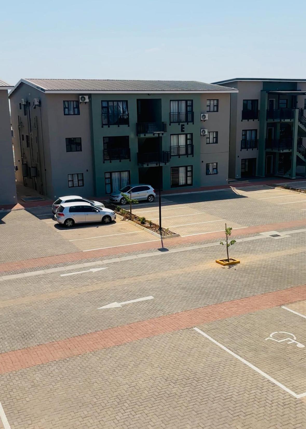 Kgale View Apartment