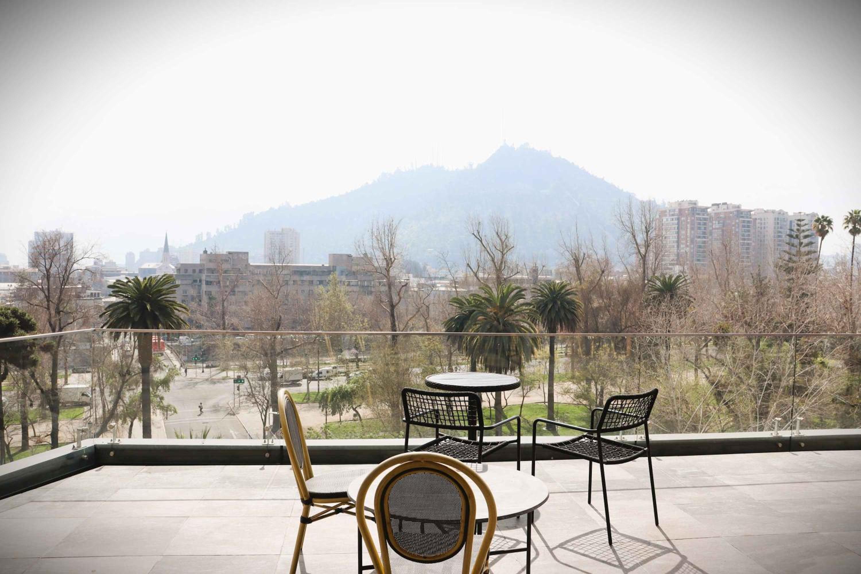HOM I Moderno y Comodo 2D2B con Increible Vista Stgo