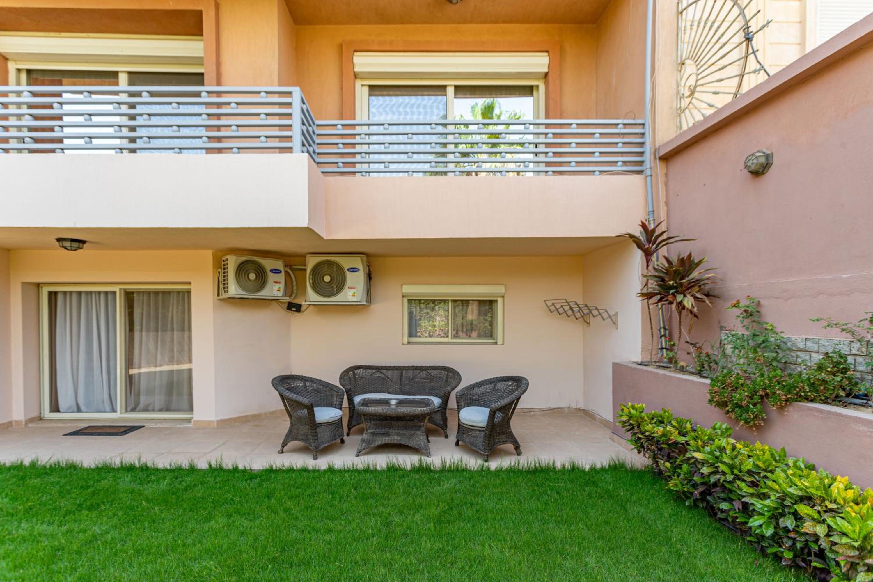 New cairo apartment in front of Garden 8 Mall