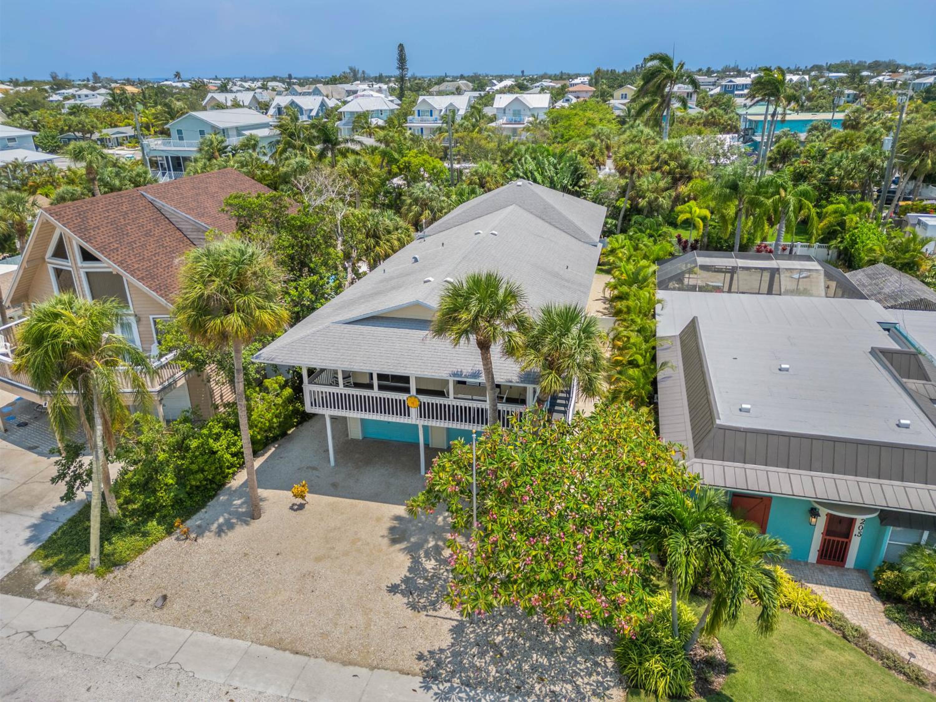 AMI 1 Block 2 Beach, Big Heated Saltwater Pool