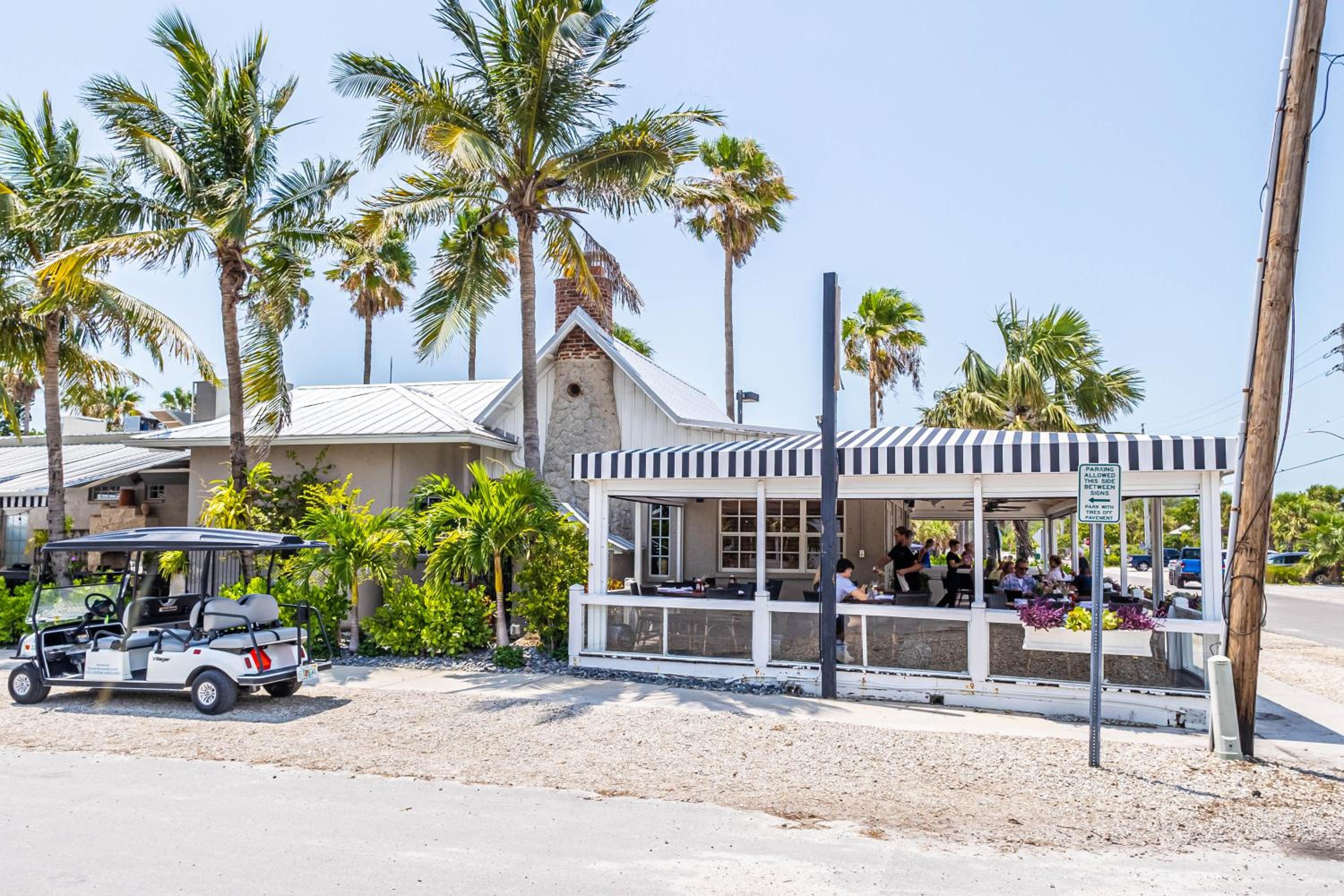 AMI 1 Block 2 Beach, Big Heated Saltwater Pool