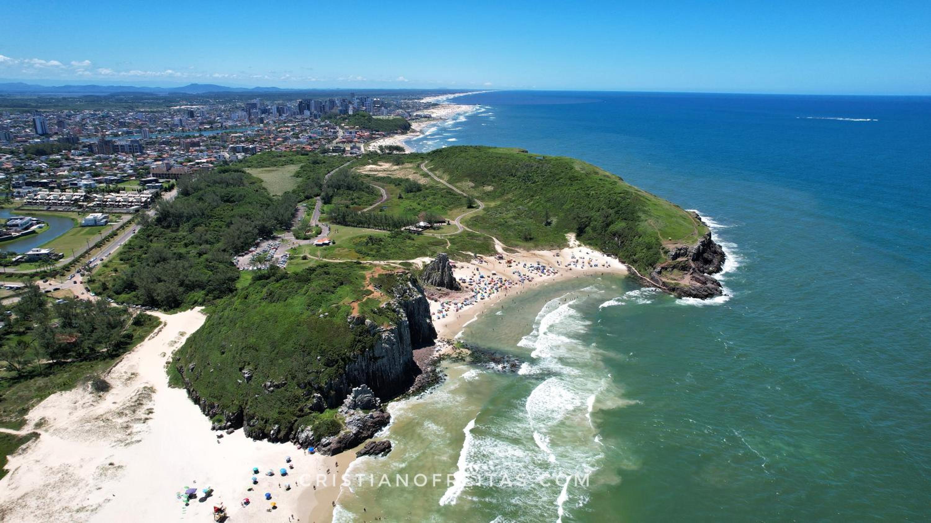 Apartamento Terrazzo com 2 Suítes a 450m do Mar - Região Nobre