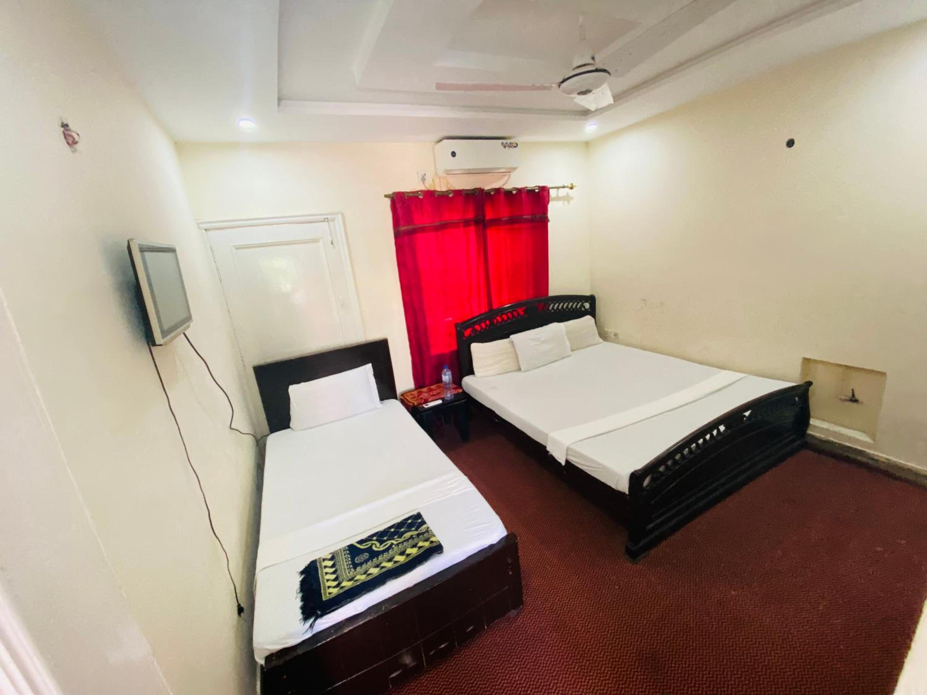 Royal Lodge Guesthouse view 3