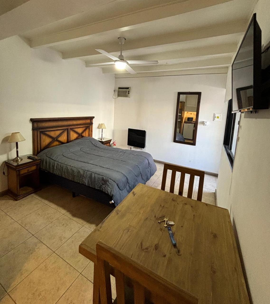 Paso de los Andes 1450 Mendoza Suites