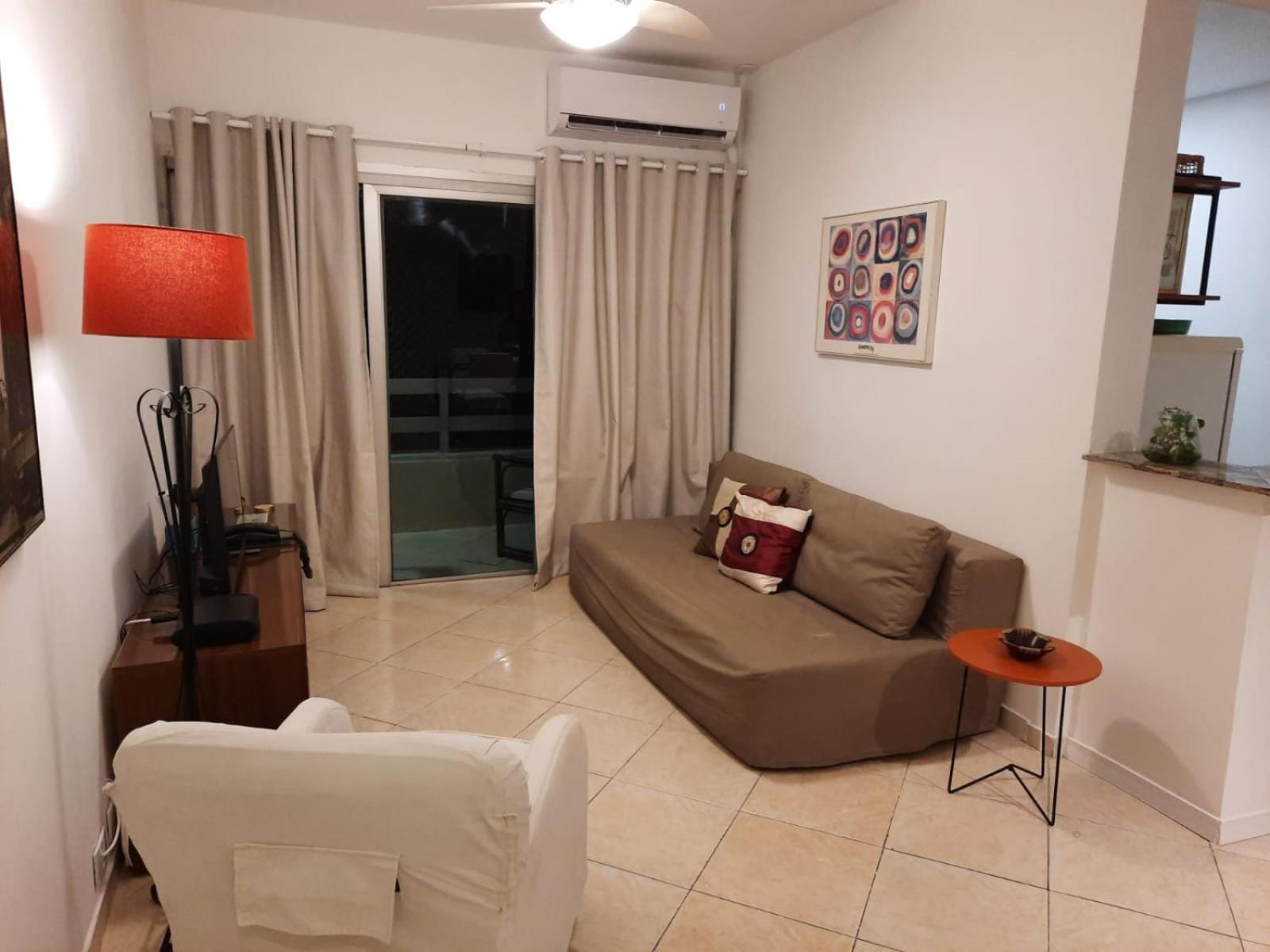 Flat - Melhor localização em Copacabana com vista para o Cristo e Estacionamento