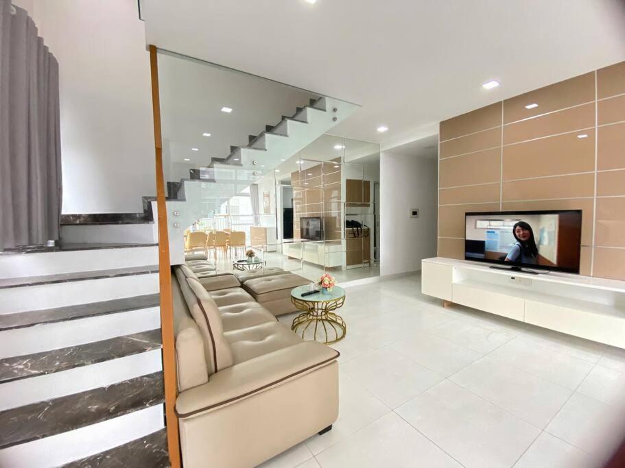 Duplex 3Bed-room have BBQ yarh