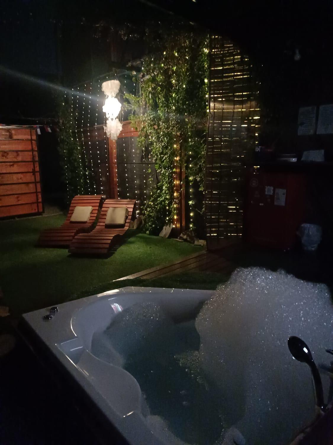 Beehouse TinyGreen Jacuzzi Opcional
