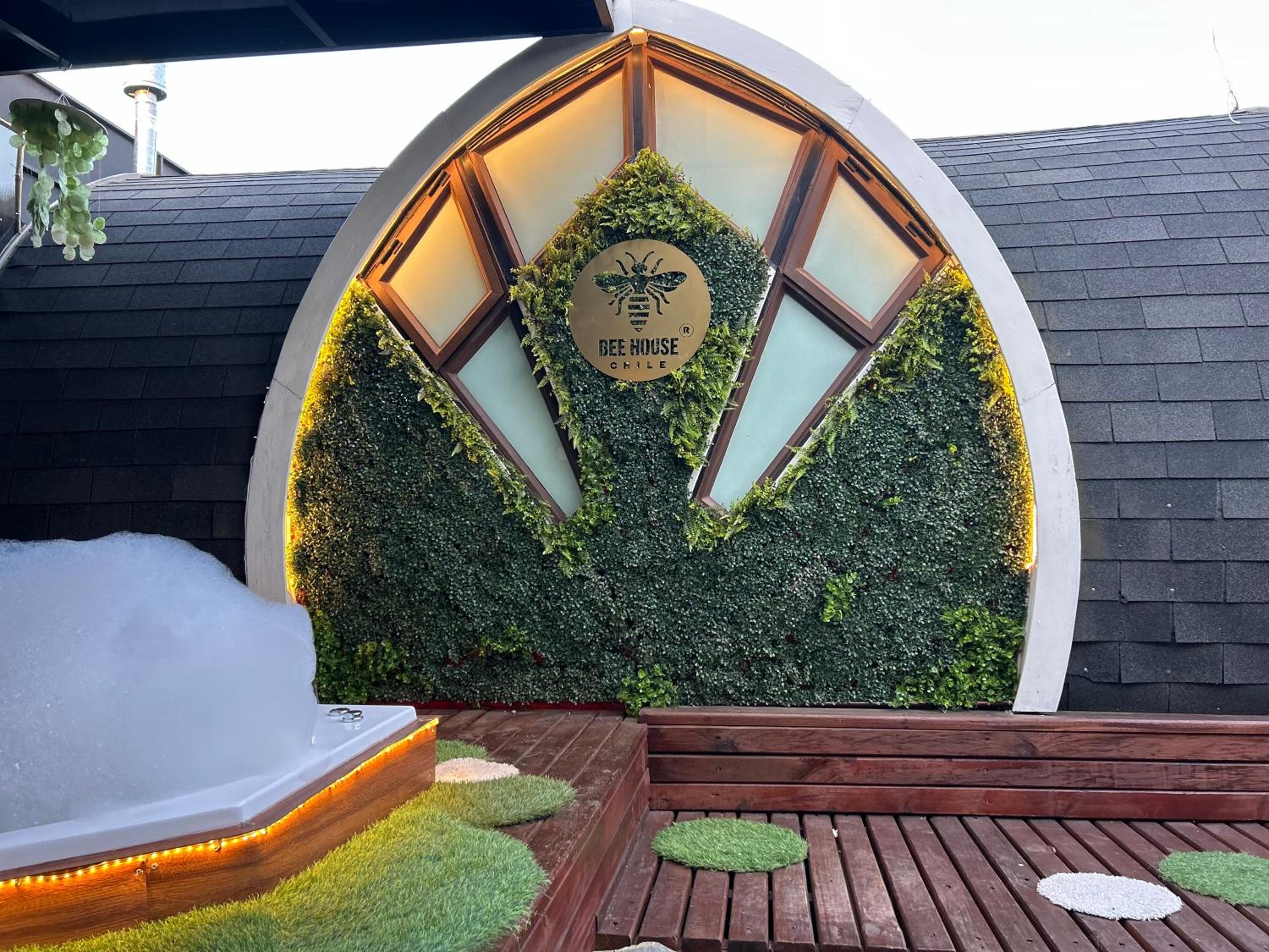 Beehouse TinyGreen Jacuzzi Opcional