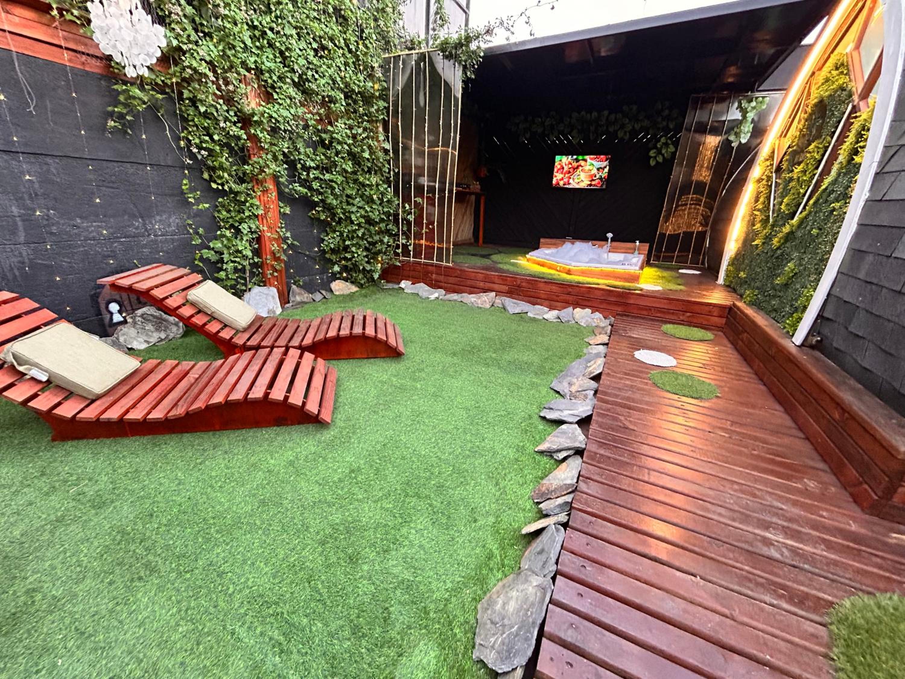 Beehouse TinyGreen Jacuzzi Opcional