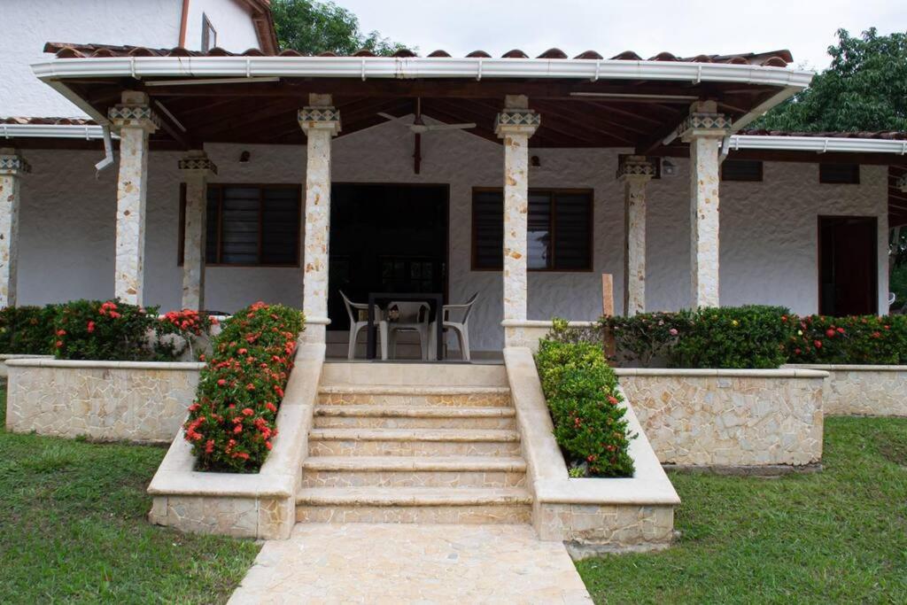 Casafinca Vacacional Villa María Sopetran