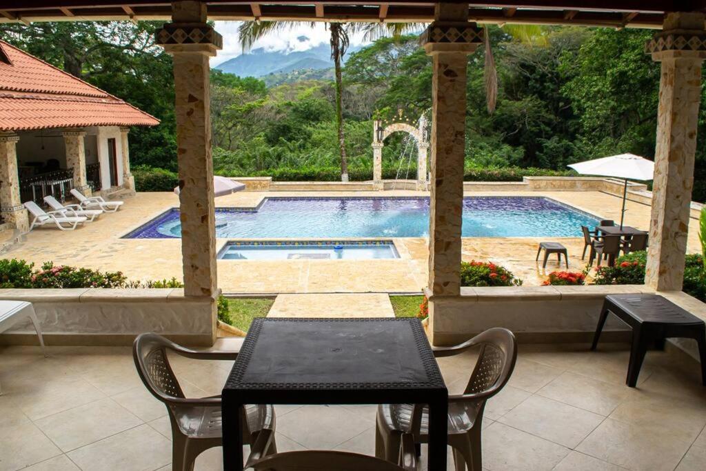 Casafinca Vacacional Villa María Sopetran