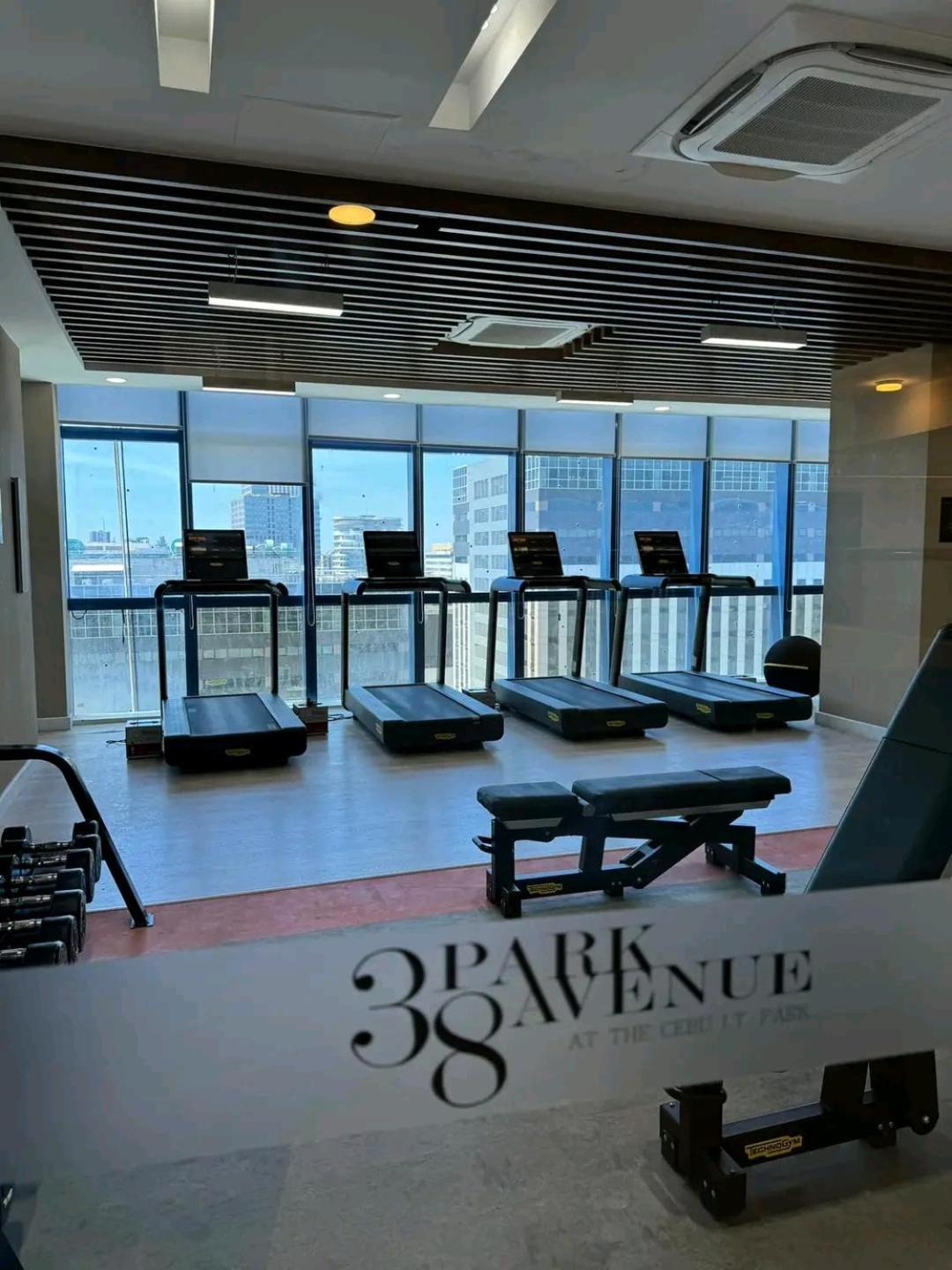 Prime location, condo in I T Park view 5