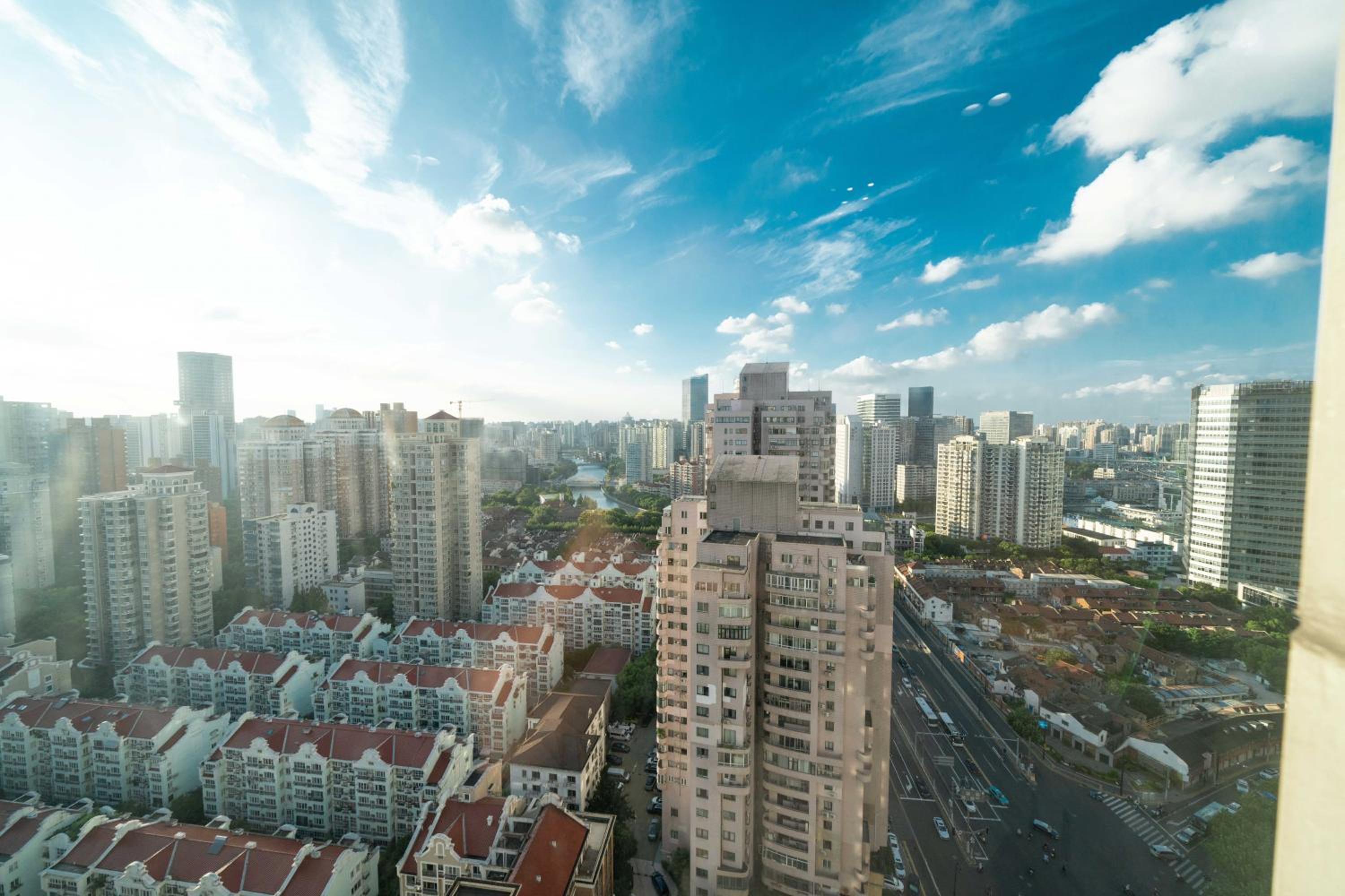 Yi Du Home with Double Views-At West Nanjing Road, Near Metro, Cards OK