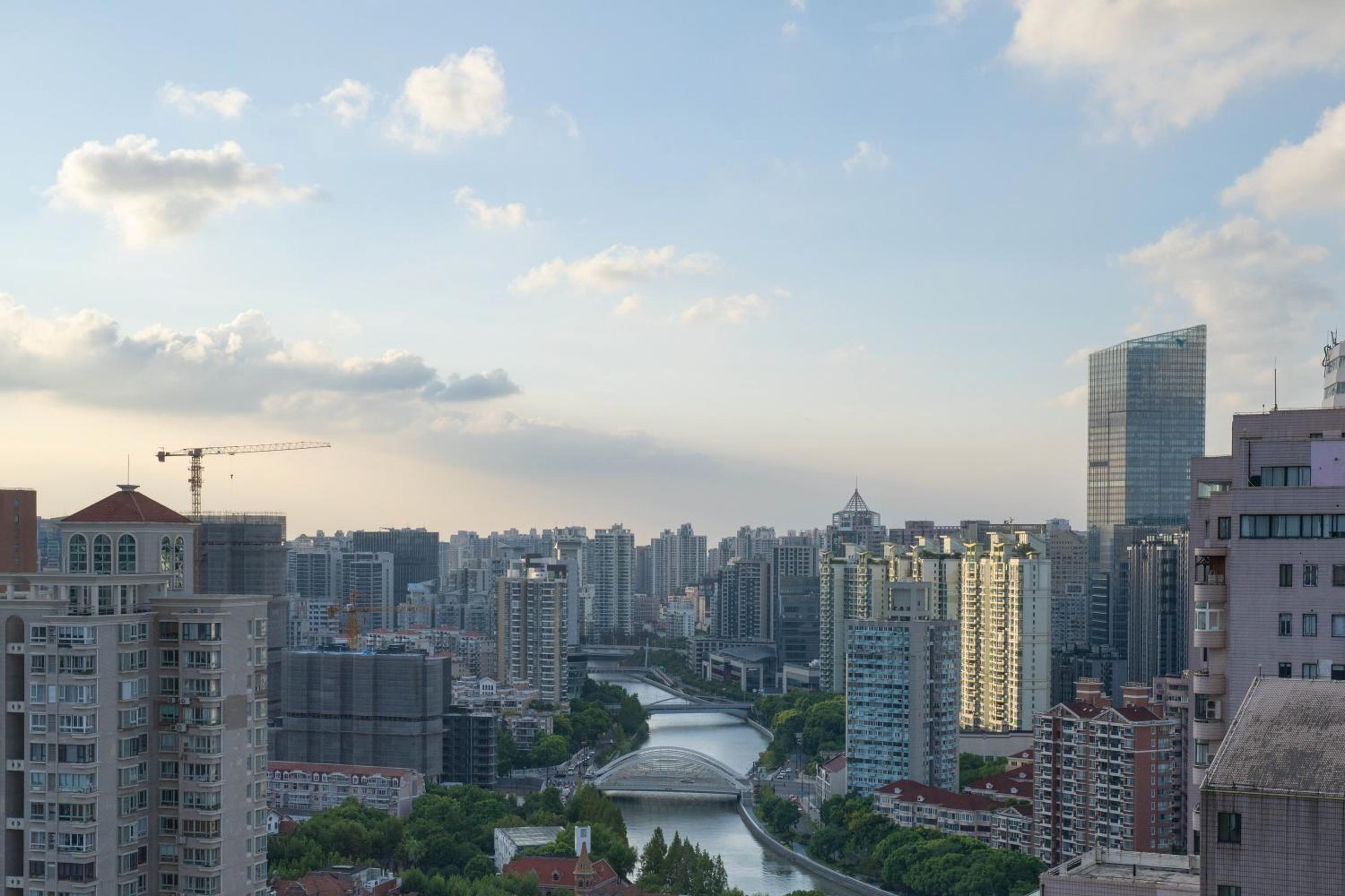 Yi Du Home with Double Views-At West Nanjing Road, Near Metro, Cards OK