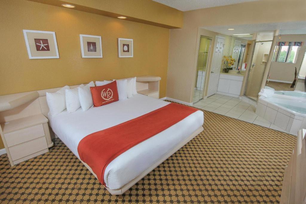 Westgate Towers Hotel