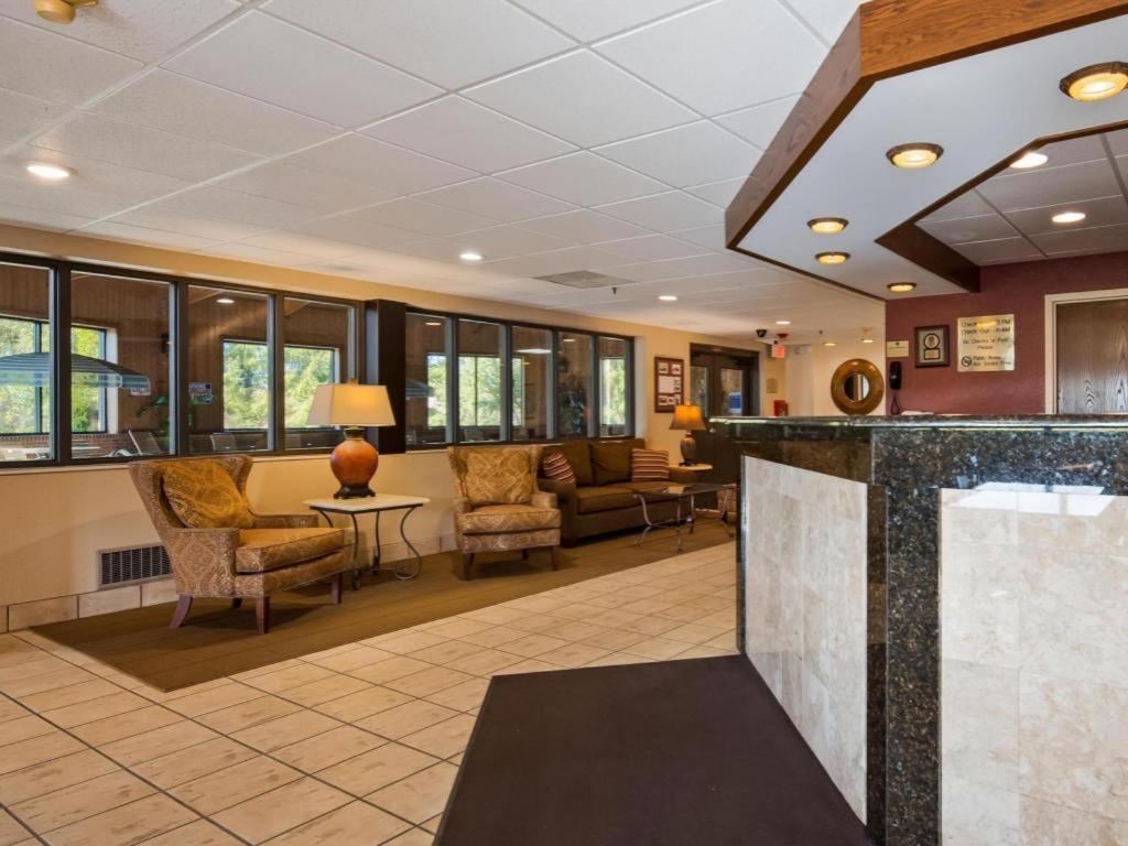 Best Western PLUS Caldwell Inn
