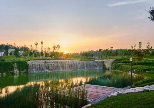 Gamuda Gardens Gaia Residence 2R1B Rawang Skyline Luge
