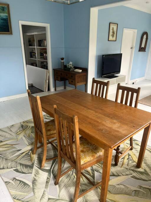 Cosy, historic & affordable 2-bed apartment - 5kms from Castlemaine, 2kms from Calder
