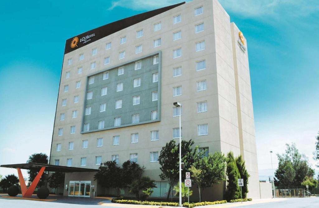 Hotel La Quinta by Wyndham San Luis Potosi - Image 1
