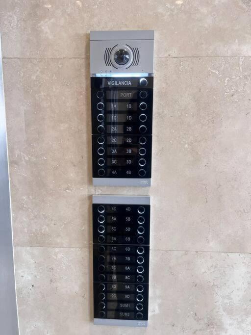 Amplio SUM con parrilla y piscina en Recoleta!