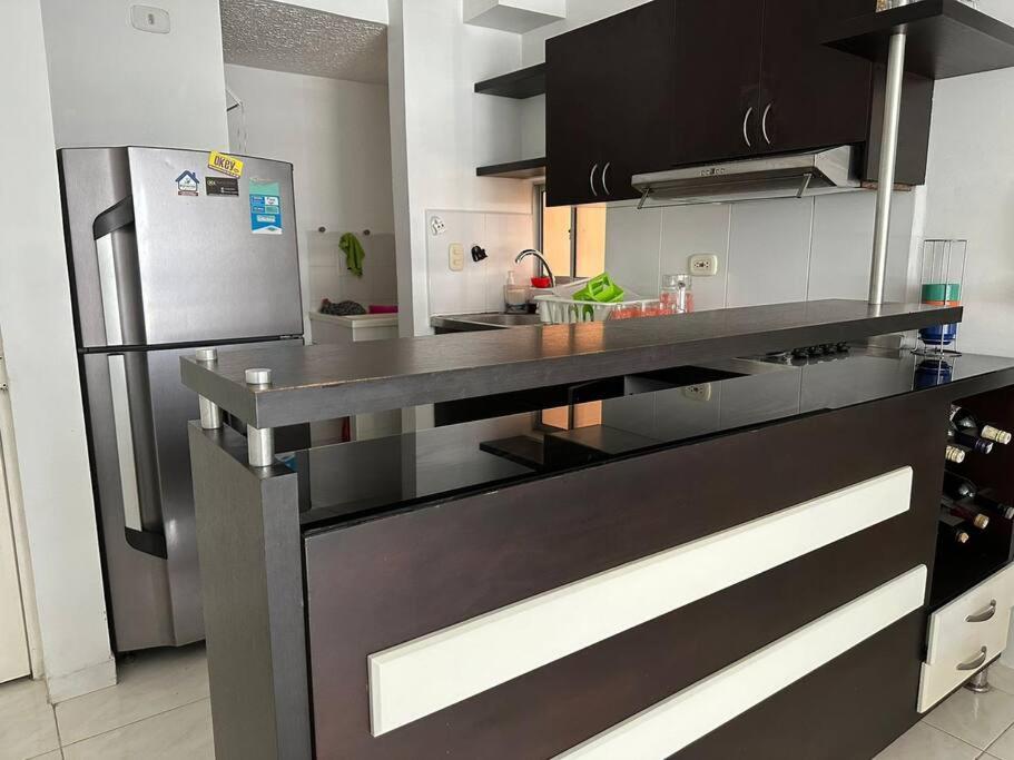 Amplio Apartamento Parqueadero y Piscina Cerca al CC Gran Plaza