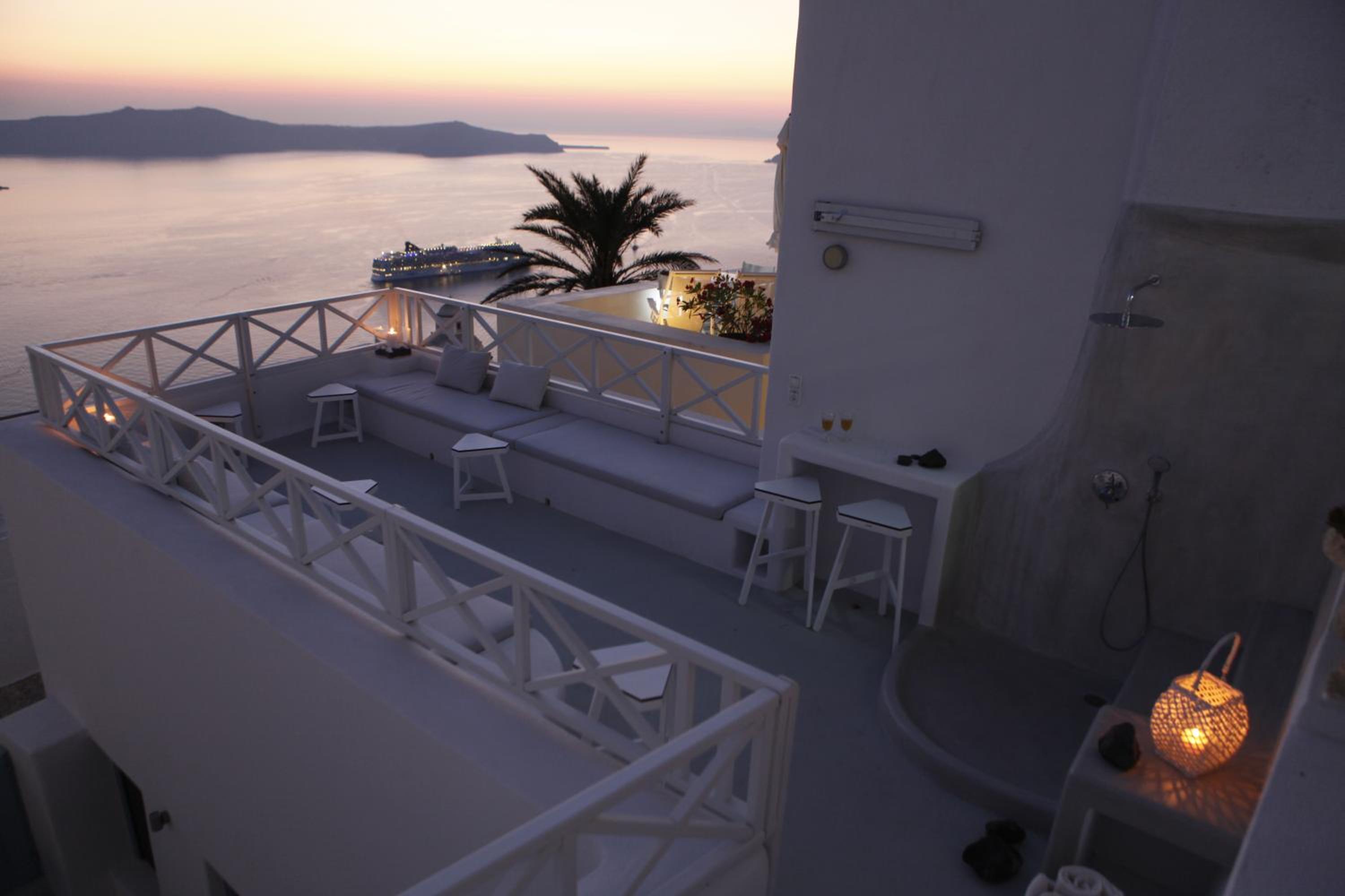 Santoniro Villa