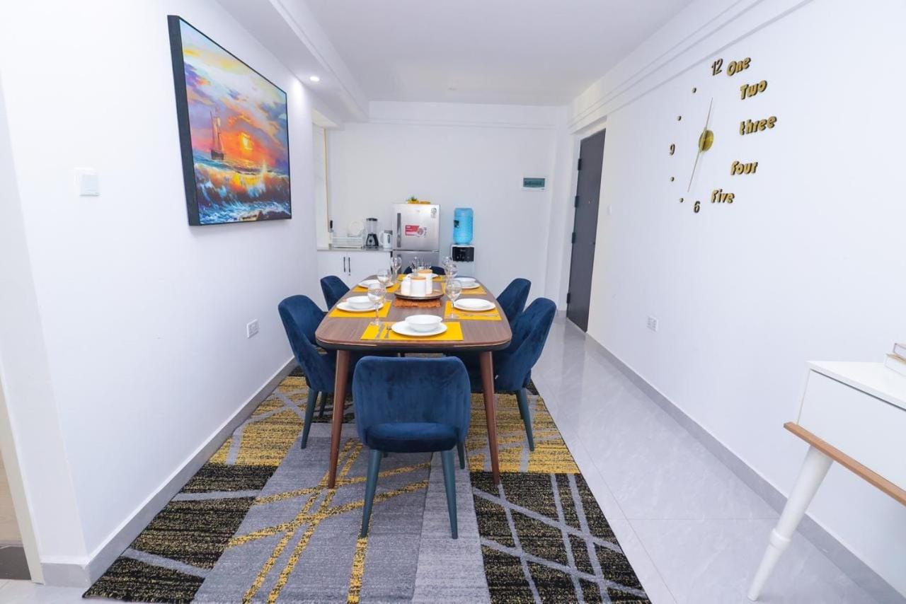 Executive 2BR Lux Condo in Kilimani - Close to City view 3
