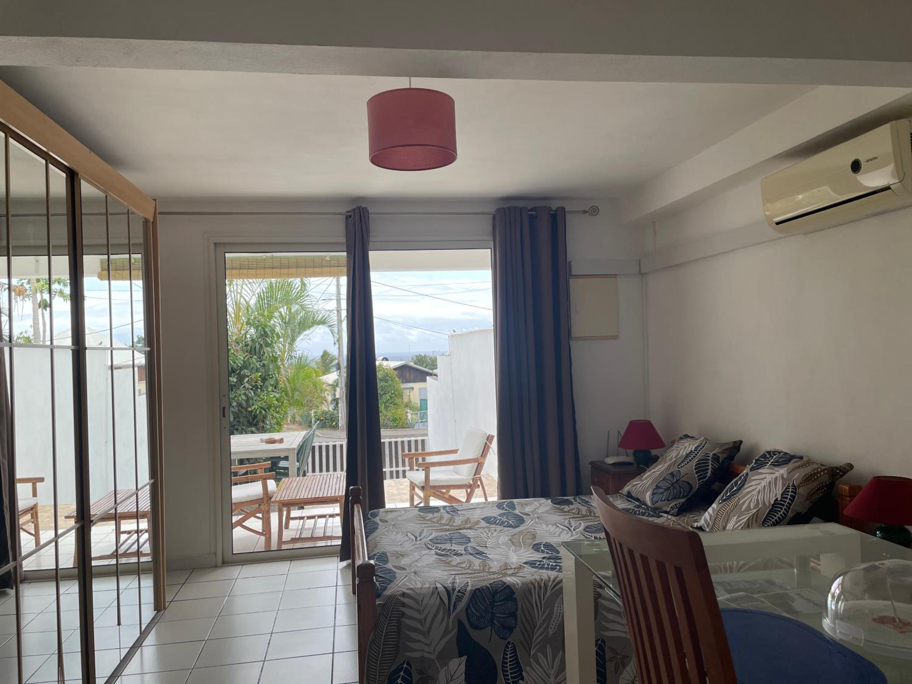 Studio 40m2 Saint Gilles Les Bains view 3