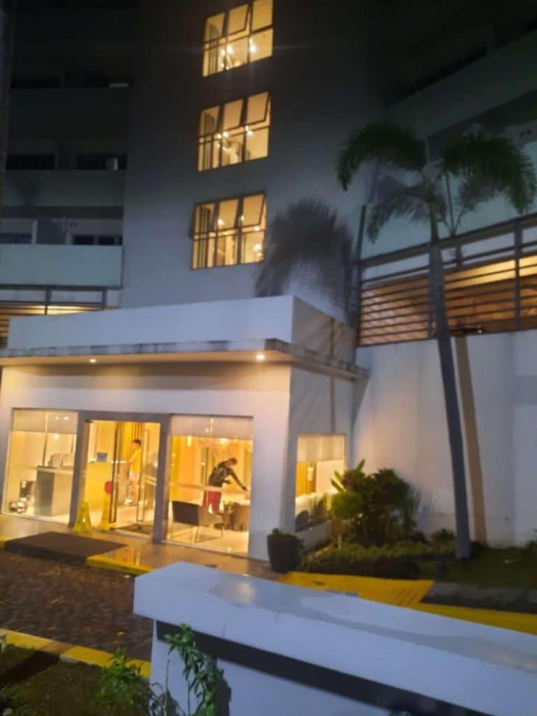 Feby Condo Staycation