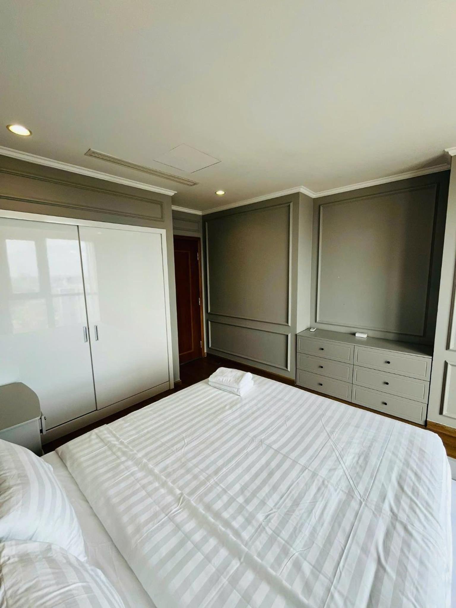 Royal City Apartment Nguyễn Trãi, Thanh Xuân by Helen