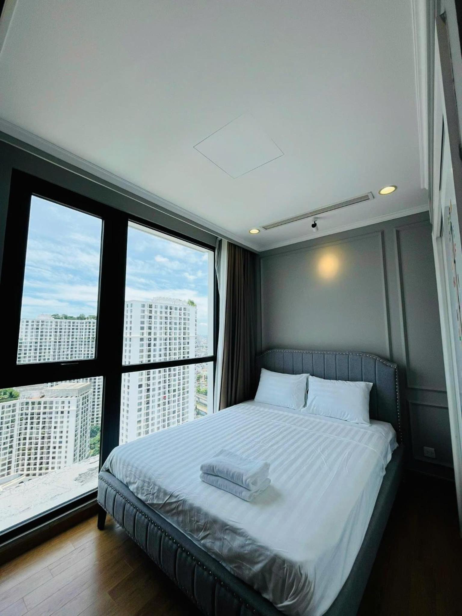 Royal City Apartment Nguyễn Trãi, Thanh Xuân by Helen