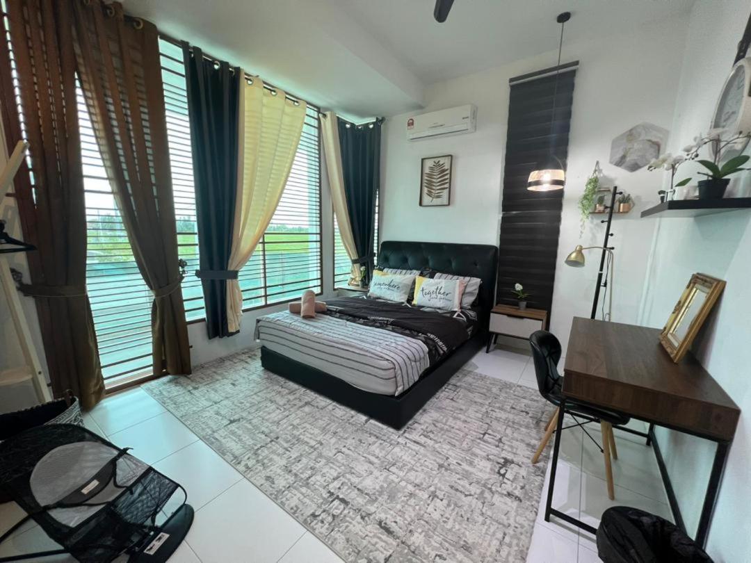 Homestay banglo 4 bilik aircond dan ruang tamu aircond 500meter dari HSB photo 8