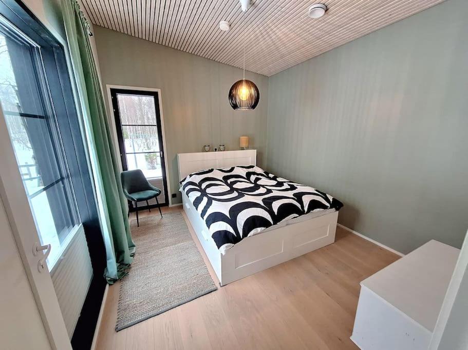 Aurora River House