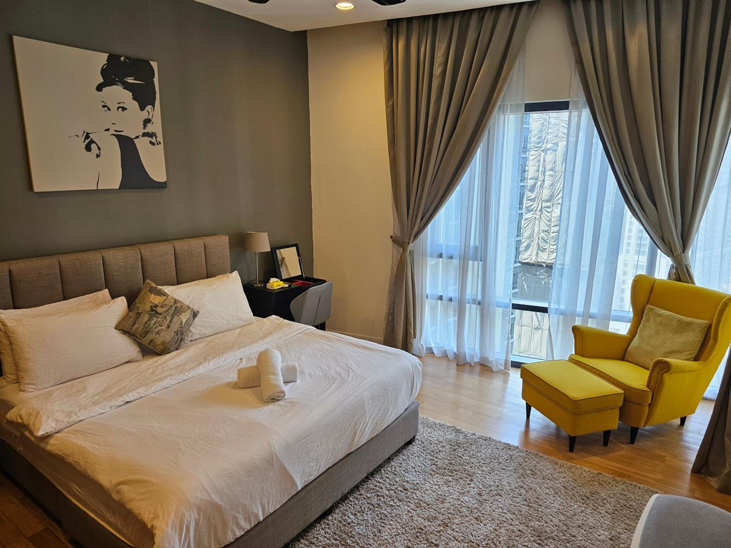 Resort Style Haven 3BR6pax St Mary KLCC Twin Towers View