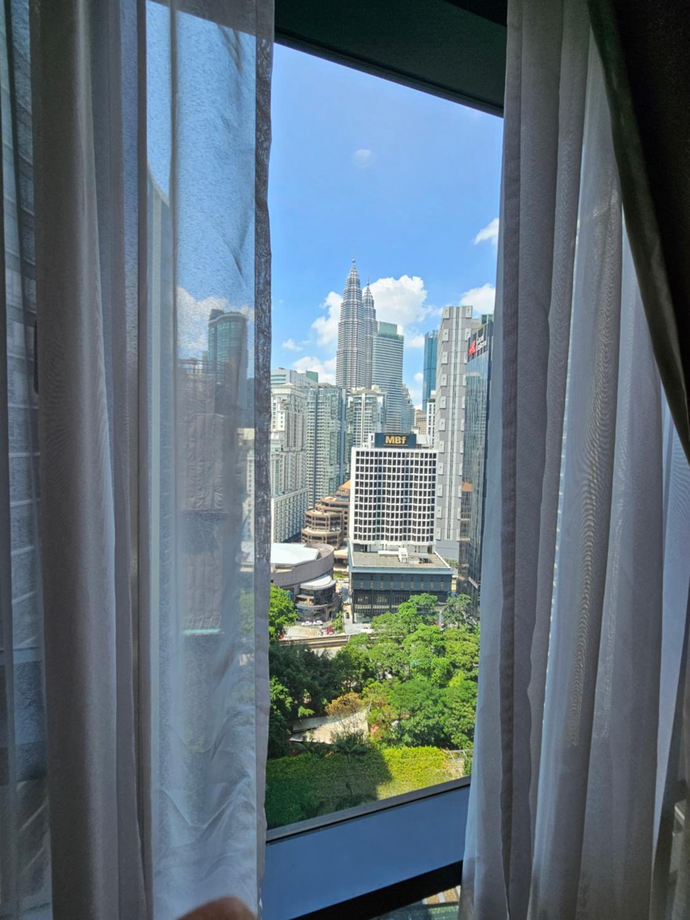 Resort Style Haven 3BR6pax St Mary KLCC Twin Towers View