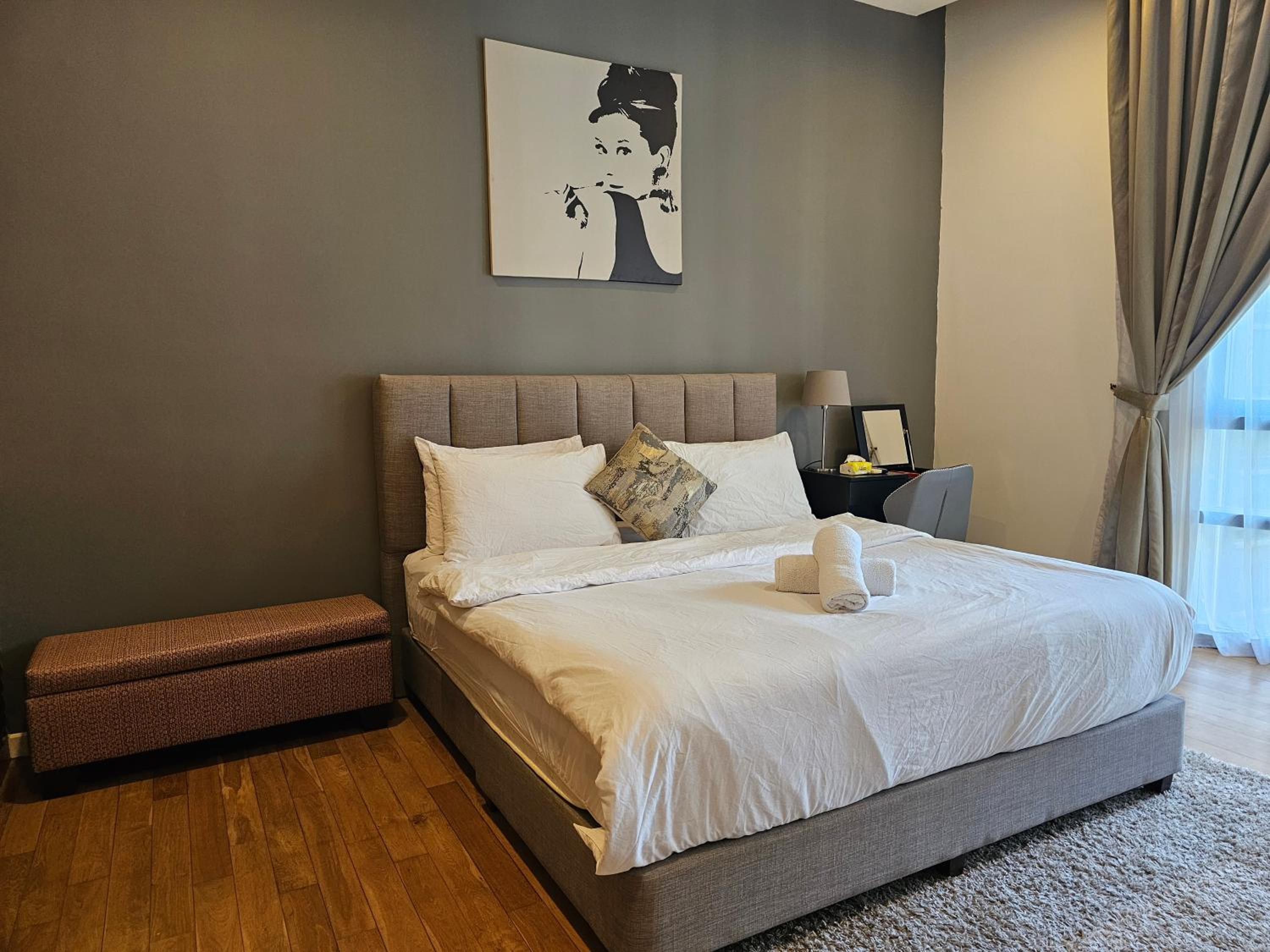 Resort Style Haven 3BR6pax St Mary KLCC Twin Towers View
