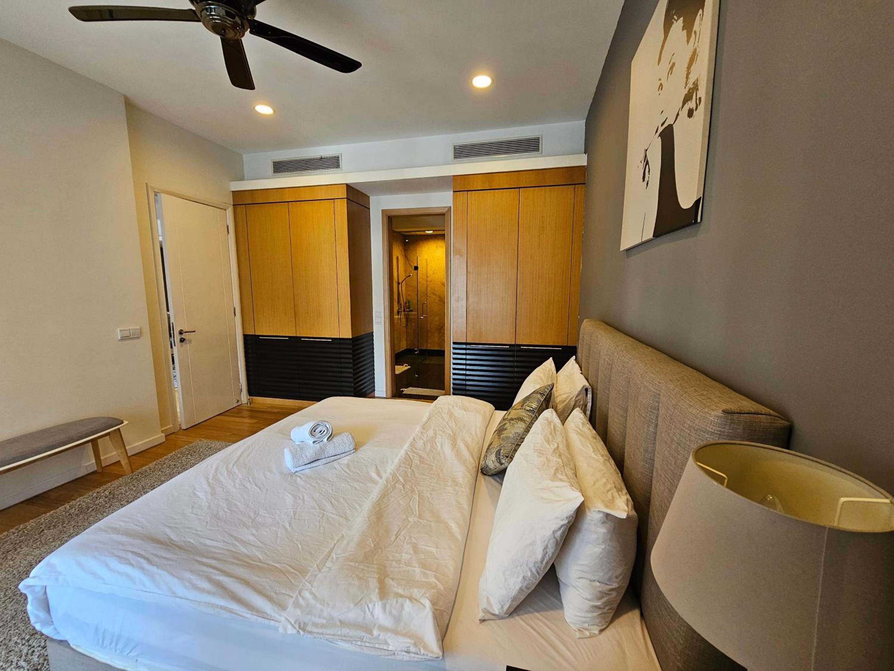 Resort Style Haven 3BR6pax St Mary KLCC Twin Towers View