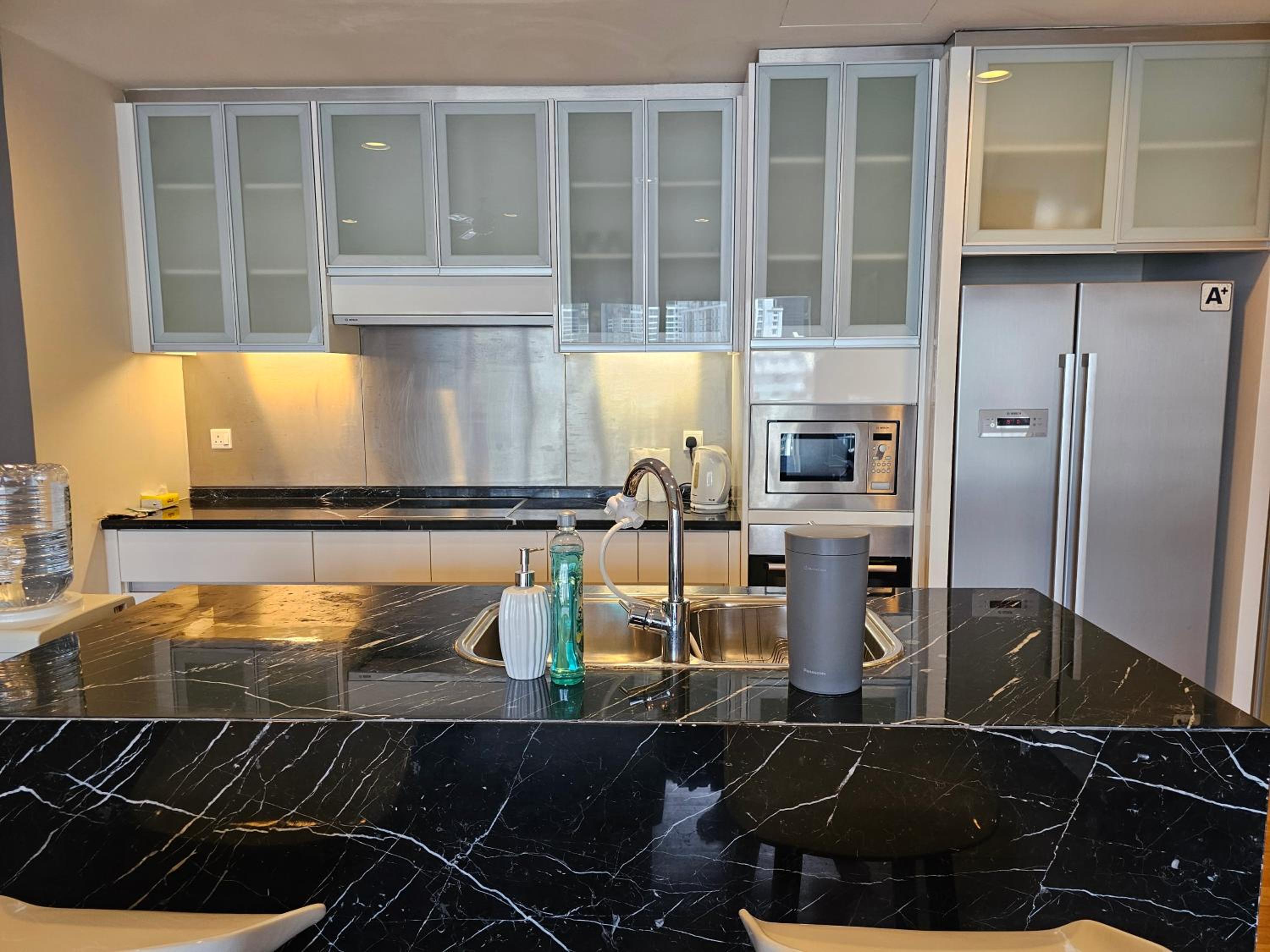 Resort Style Haven 3BR6pax St Mary KLCC Twin Towers View