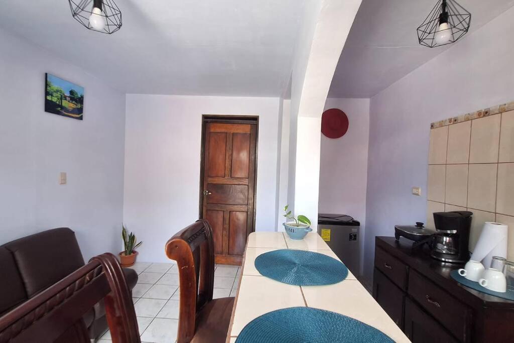 Apartamento IrDen en el centro de Liberia