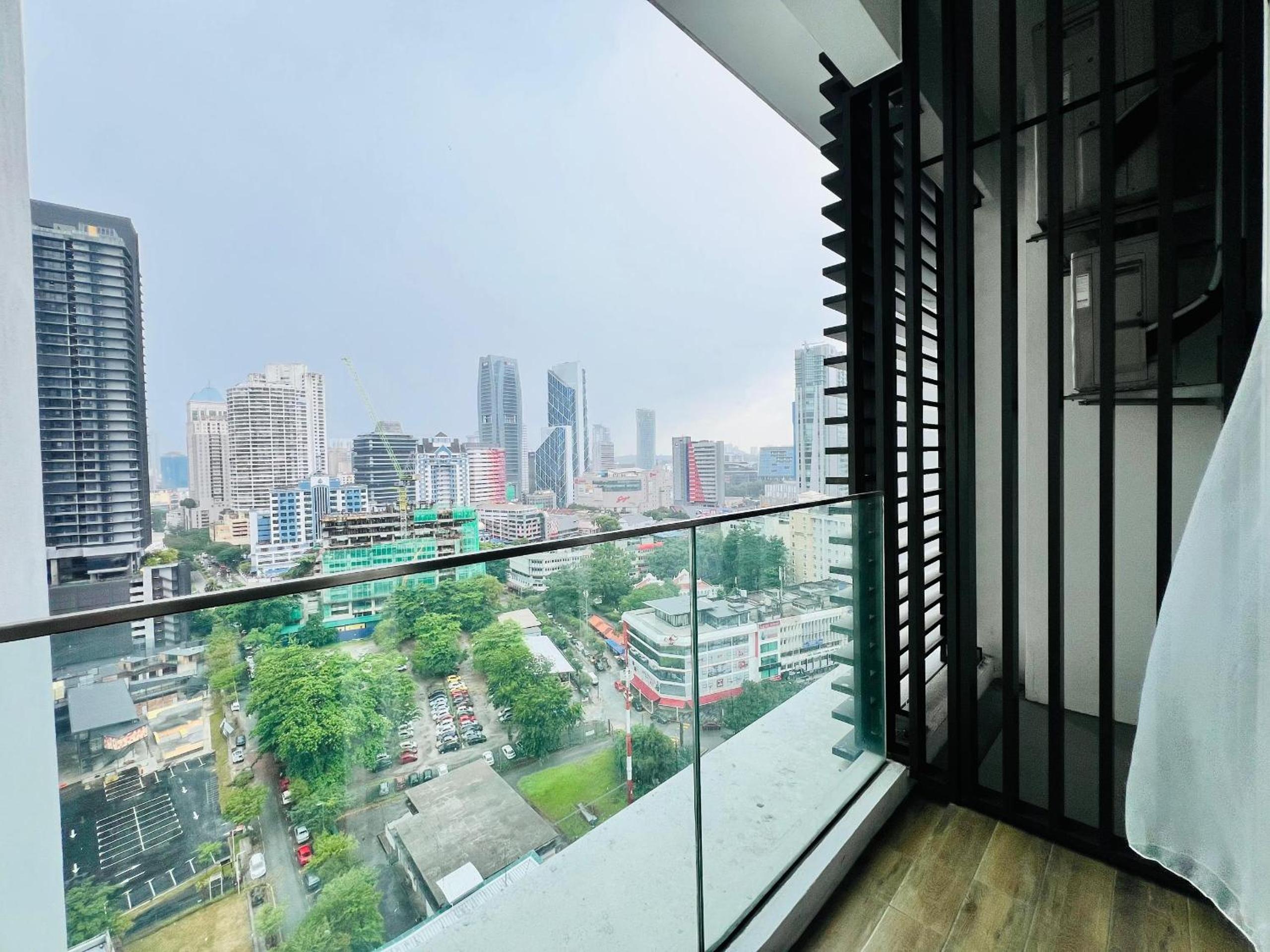 Quill Residence KL by DeUrban
