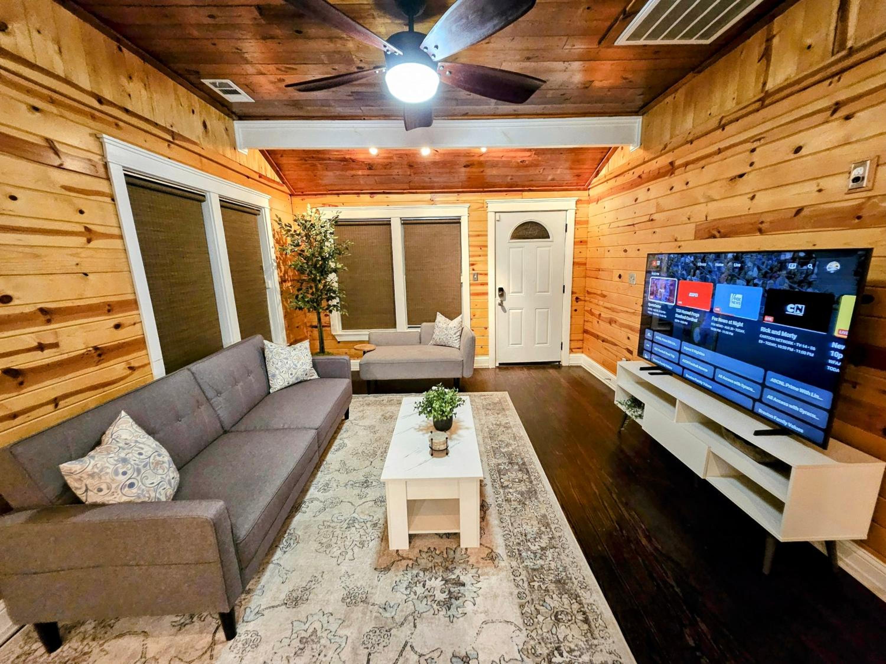 Woodhaven Cottage Downtown McKinney