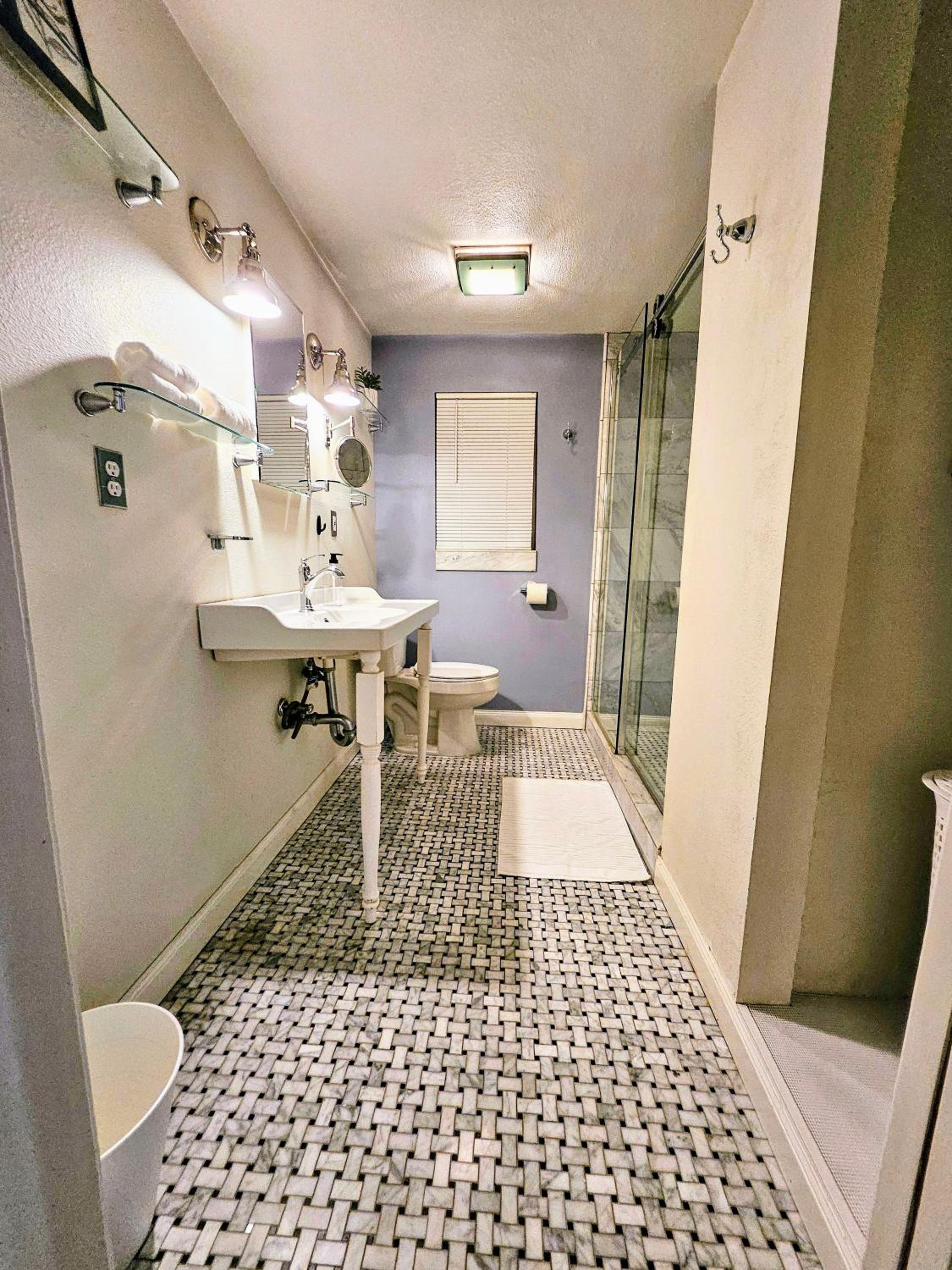 Woodhaven Cottage Downtown McKinney