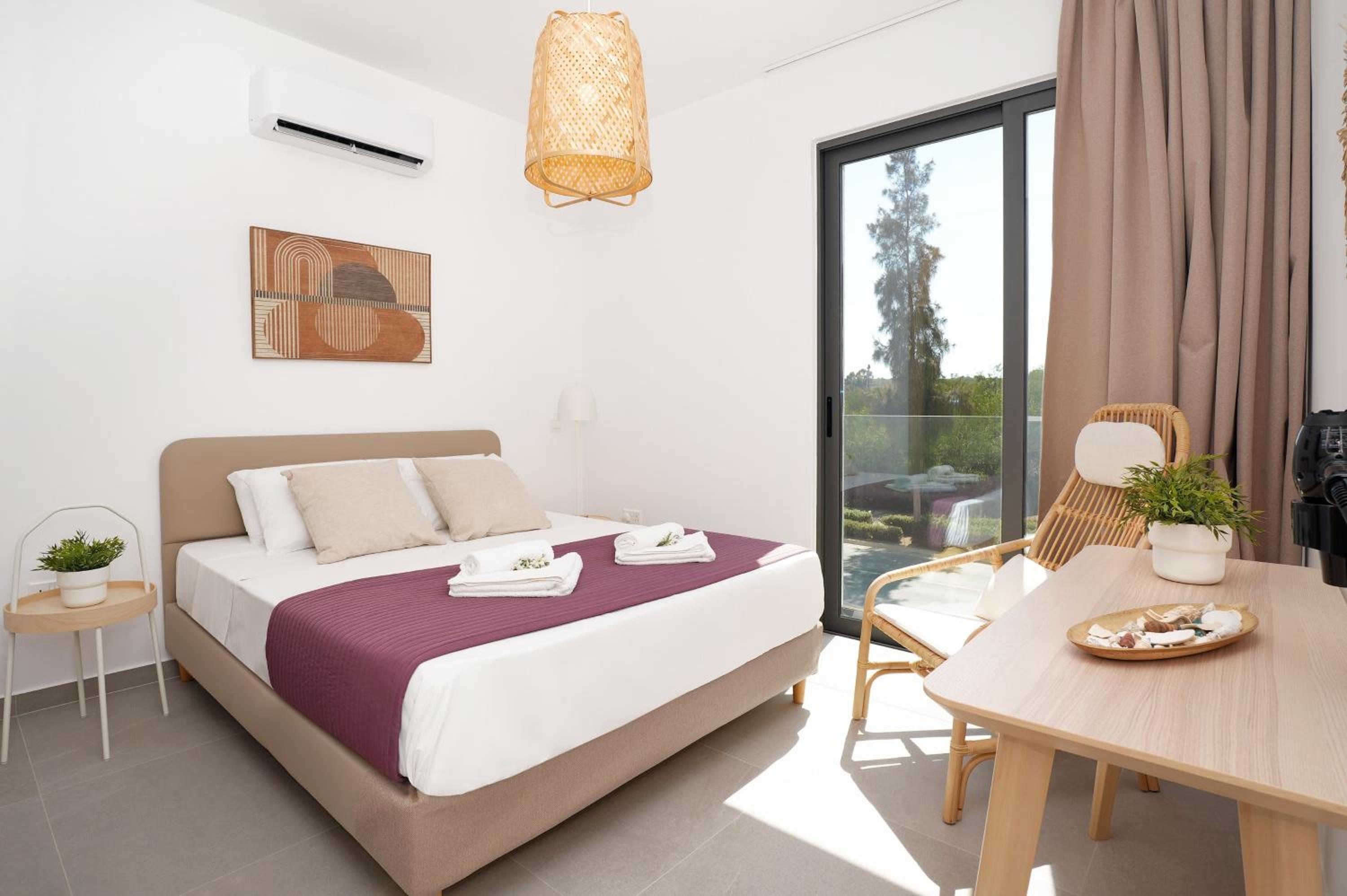 Villa Clio - 3bed All En-suite with Private Pool