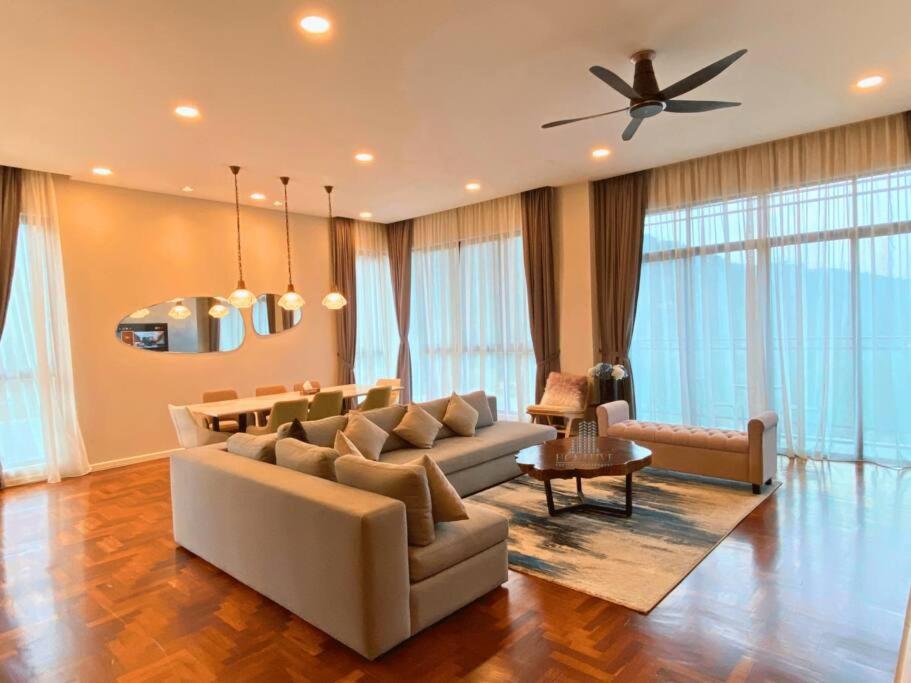 Genting Penthouse Vista Residences, 5BR & 5Baths, Up to 24Pax, Hill View, Bathtub, Streaming Device, Fully AC,4 Private Cars Park photo 3