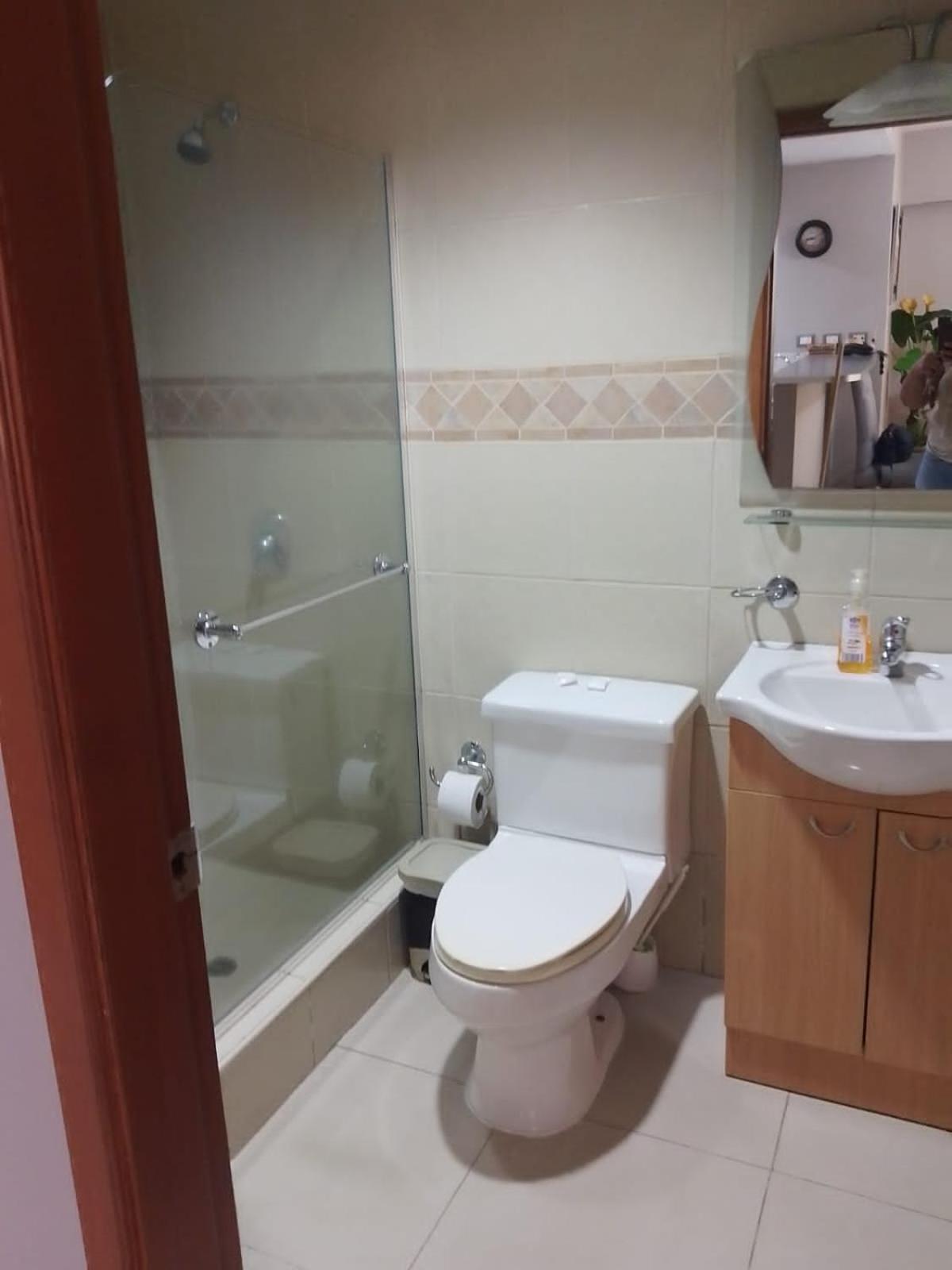 Con servcio de Luz permanente ApartaSuite cerca Mall del Sol