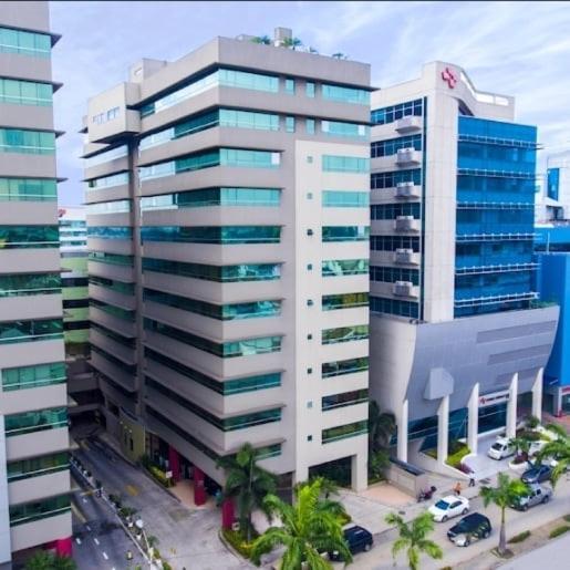 Con servcio de Luz permanente ApartaSuite cerca Mall del Sol