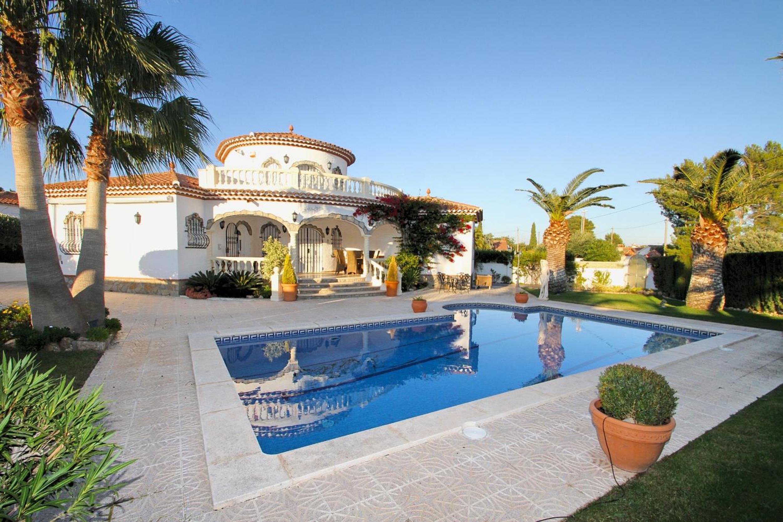 ARENDA Miami Playa Villa Lidia view 4